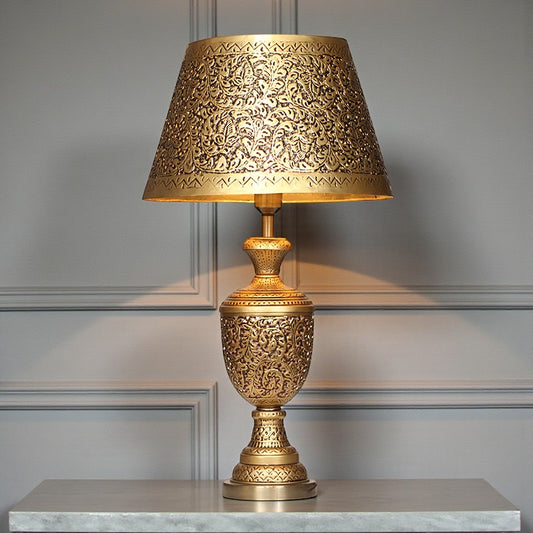 METAL HANDCRAFTED TABLE LAMP